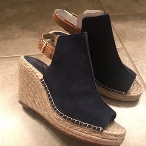 Seychelles Exhilarate Suede Wedges Size 8